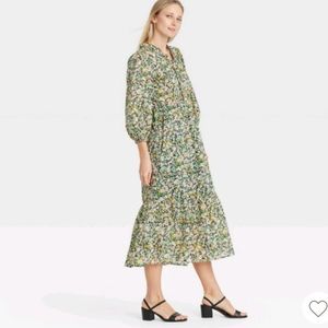 Who What Wear Green Floral Dress w/ a Tiered Skirt